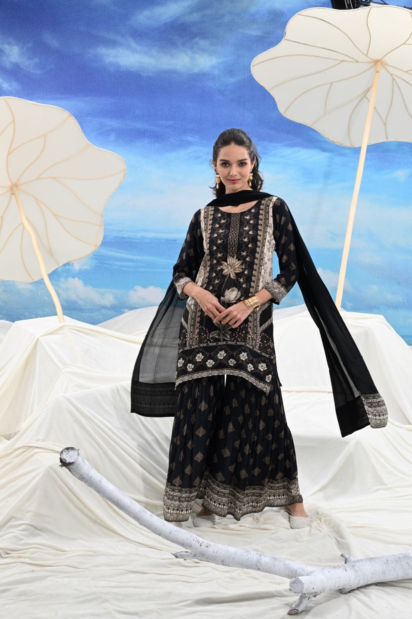 Crepe Pleated Sharara black three-piece - Freyaa USA & Canada