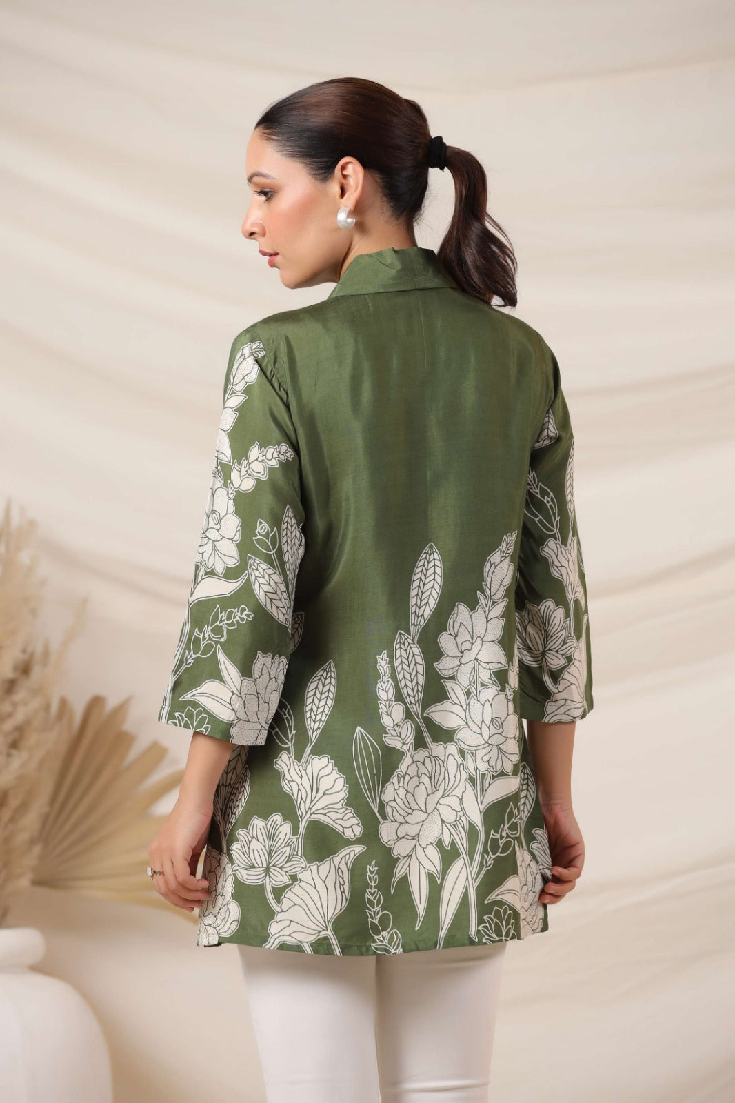 Chic Green Top with Contemporary Digital Print