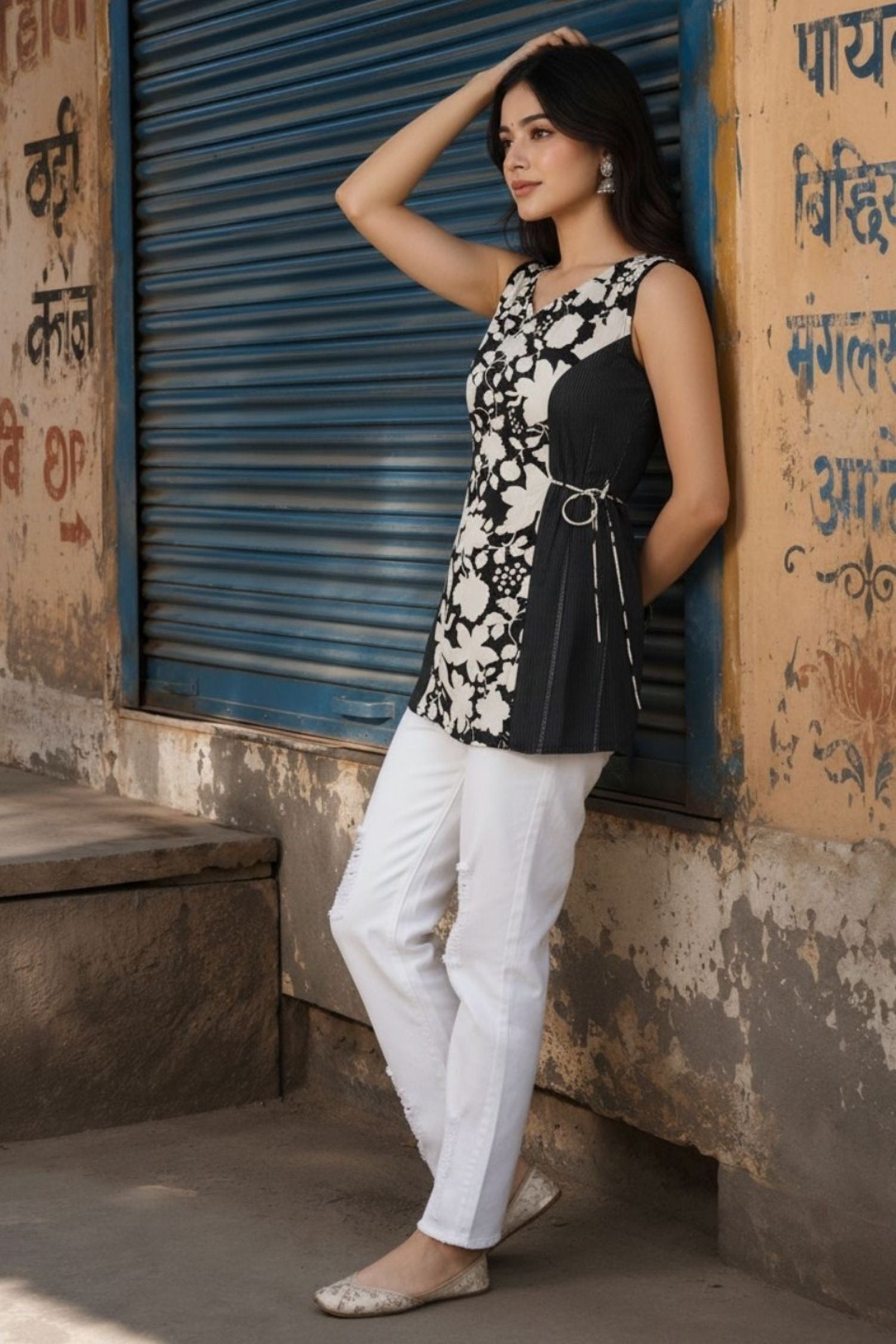 Black & White Floral Sleeveless Top