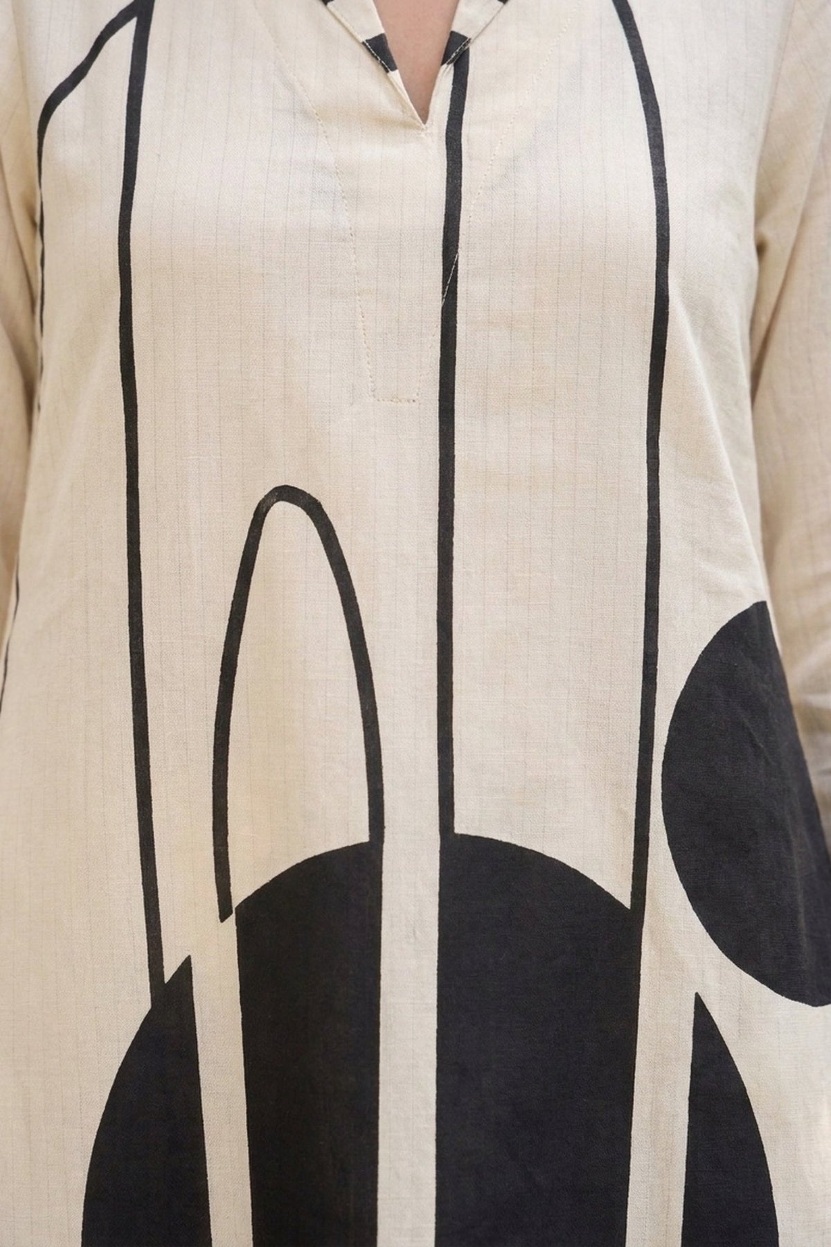Monochrome Abstract CordSet - Freyaa