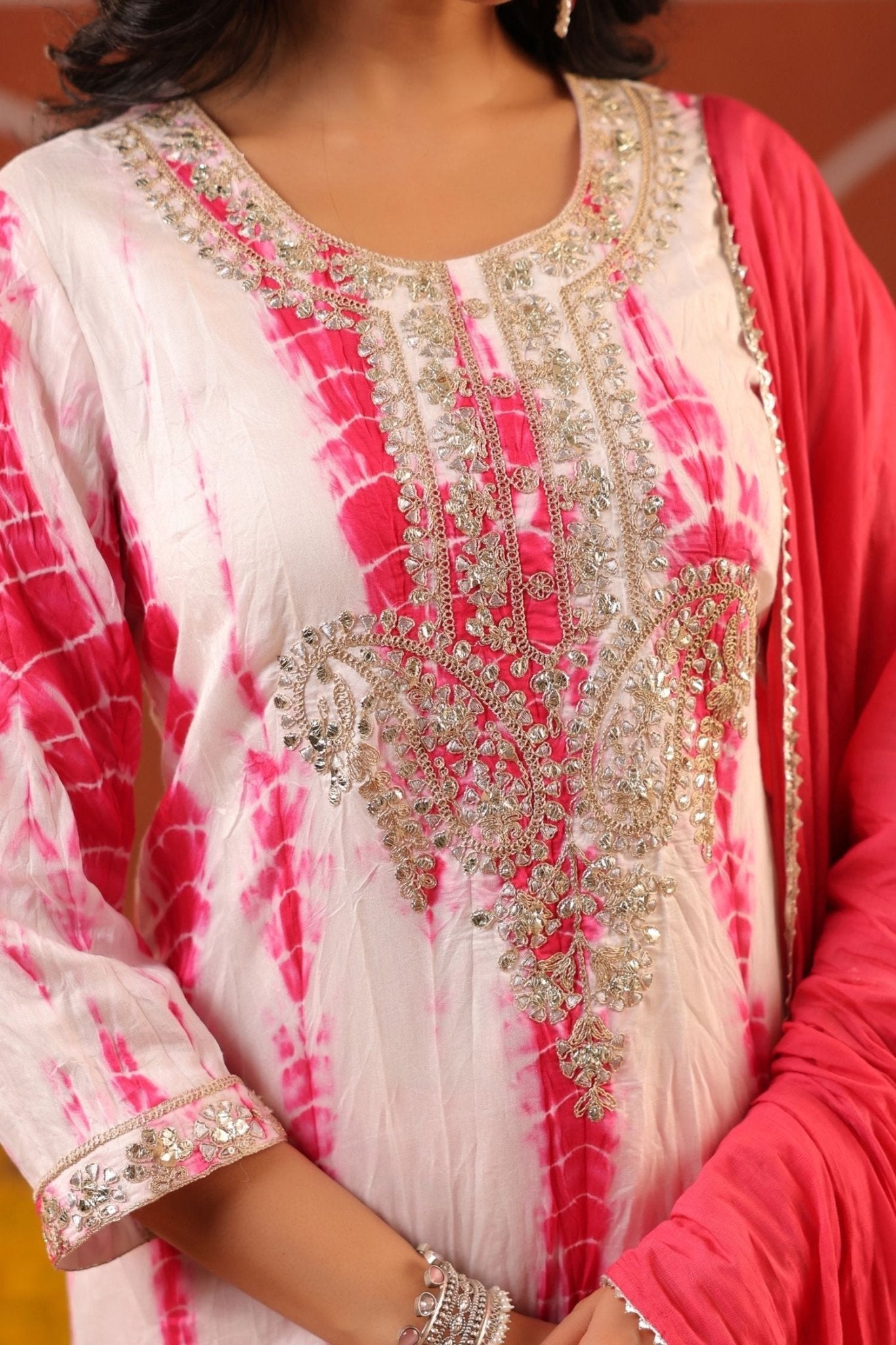 Freyaa Pink Tie-Dye Gotta Patti Embroidered Straight Kurta Trouser Dupatta Set - Freyaa USA & Canada